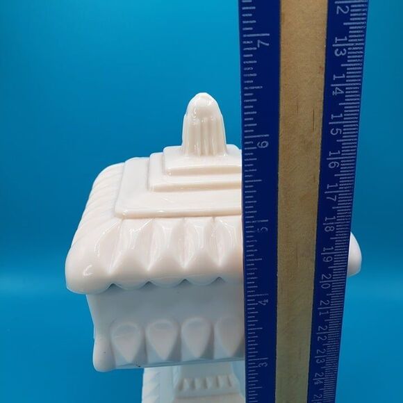 Vintage Pink Milk Glass Wedding Bowl & Lid Candy Shell Romantic Dresser Decor - Picture 8 of 9